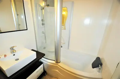 Salle de bains dans l'établissement Appartement 6 pers - Les 4 Loups au pied des pistes