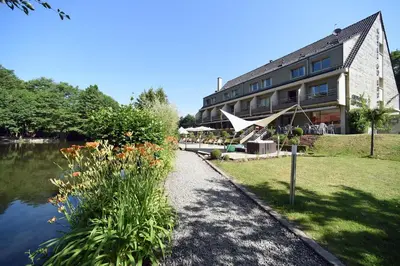 Jardin de l'établissement Hôtel Les Rives