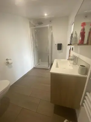 Salle de bains dans l'établissement Le Clos des Pommiers