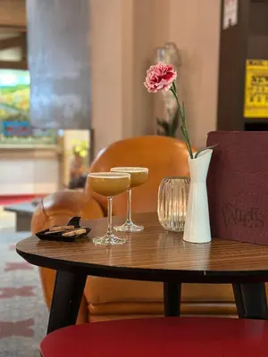 Boissons dans l'établissement Hôtel Les Vallées Labellemontagne