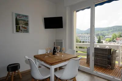 Vue générale sur la montagne ou vue sur la montagne depuis l'appartement