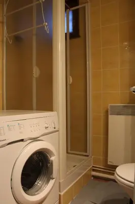 Salle de bains dans l'établissement Apartement sur les hauteurs de Gerardmer avec une SUPERBE VUE