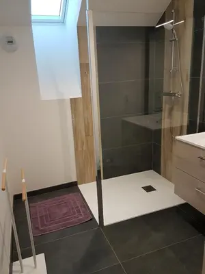 Salle de bains dans l'établissement appart l'Écureuil 4 étoiles
