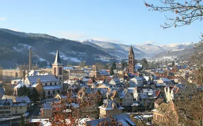 Vue générale sur la montagne ou vue sur la montagne depuis l'appartement