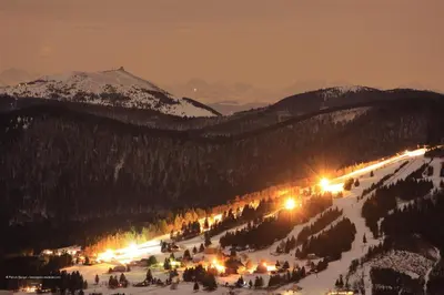 Vue générale sur la montagne ou vue sur la montagne depuis l'appartement