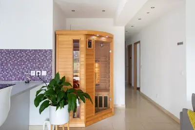 Hall ou réception de l'établissement ESPLANADE HOME Private SPA Jacuzzi Sauna Parking, Colmar