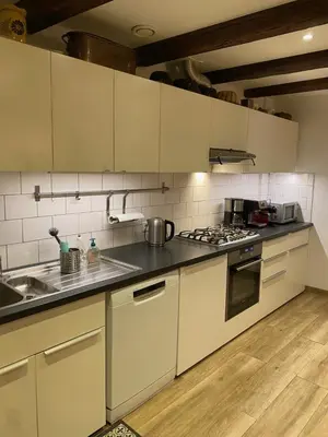 Cuisine ou kitchenette dans l'établissement Le 128, duplex alsacien 10 personnes, piscine
