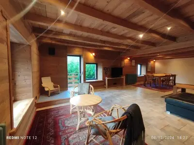 Coin salon dans l'établissement gîte de la cheneau