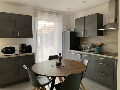 Cuisine ou kitchenette dans l'établissement Les balcons de la haie griselle