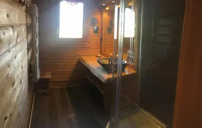 Salle de bains dans l'établissement Chalet le Grizzly