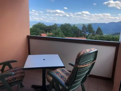 Vue générale sur la montagne ou vue sur la montagne depuis l'appartement