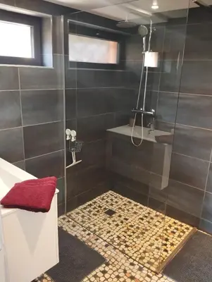 Salle de bains dans l'établissement Le Ptit Lou