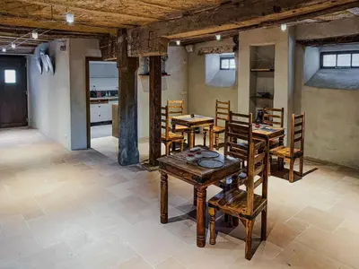 Restaurant ou autre lieu de restauration dans l'établissement Au Nid de Cigogne