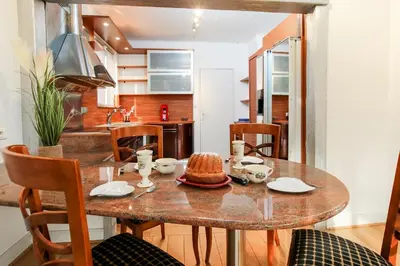 Cuisine ou kitchenette dans l'établissement Gîte chez Patou