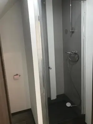 Salle de bains dans l'établissement Auberge du Parc