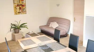 Coin salon dans l'établissement Le Familial
