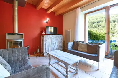 Coin salon dans l'établissement Pâquerettes - Maison avec Jardin et Parking