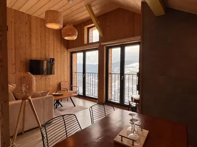 Télévision ou salle de divertissement dans l'établissement Brabant - Vue Panoramique La Bresse/Gerardmer