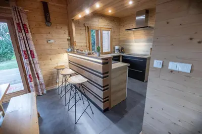Cuisine ou kitchenette dans l'établissement Chalet Skadi