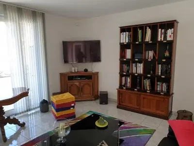 Télévision ou salle de divertissement dans l'établissement Appartement FOCH à COLMAR