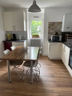 Cuisine ou kitchenette dans l'établissement Gîte Les lavandières