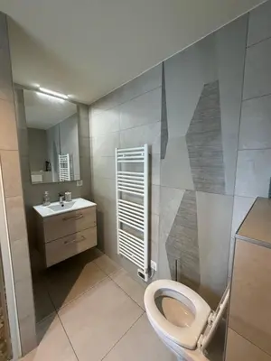Salle de bains dans l'établissement KRésidence - Appartements Saint-Louis