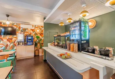 Nourriture dans l'hôtel ou à proximité