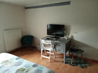 Télévision ou salle de divertissement dans l'établissement LE JR 70 Relais Motards