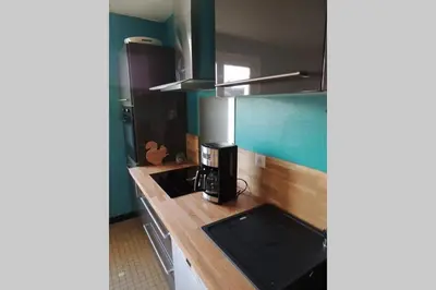 Cuisine ou kitchenette dans l'établissement Maison indépend. 6 personnes à 10 mn de Gérardmer