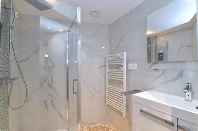 Salle de bains dans l'établissement Chez Madeleine