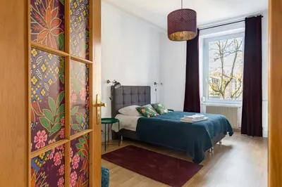 Un ou plusieurs lits dans un hébergement de l'établissement Travel Homes - The Wooden, Spacieux & bon quartier