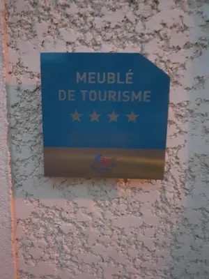 Certificat, récompense, panneau ou autre document affiché dans l'établissement gîte Les Coquelicots