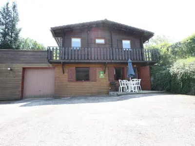 Plan de l'établissement Charmant Gîte en Montagne avec Terrasse et Garage, Proche La Bresse Ski et Sentiers Balises - FR-1-589-17