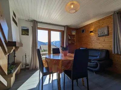Plan de l'établissement Chalet familial avec cheminée à Gérardmer - FR-1-589-37