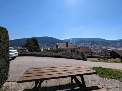 Plan de l'établissement Chalet familial avec cheminée à Gérardmer - FR-1-589-37