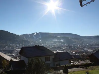 Plan de l'établissement Chalet spacieux à Gérardmer avec terrasse et équipements familiaux - FR-1-589-65