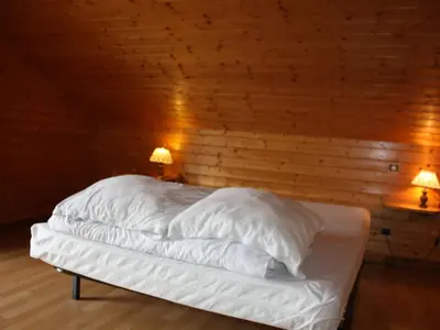 Plan de l'établissement Chalet spacieux à Gérardmer avec terrasse et équipements familiaux - FR-1-589-65