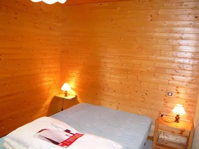 Plan de l'établissement Chalet spacieux à Gérardmer avec terrasse et équipements familiaux - FR-1-589-65
