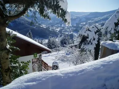 Vue générale sur la montagne ou vue sur la montagne depuis la maison de vacances
