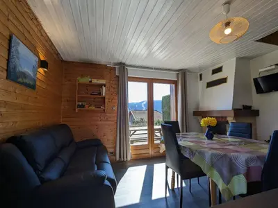 Plan de l'établissement Chalet convivial à Gérardmer avec cheminée, proche du lac et des pistes, idéal famille et rando - FR-1-589-95