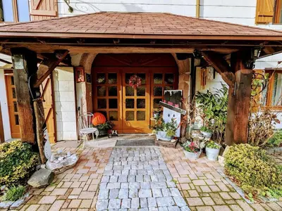 Plan de l'établissement Gîte chaleureux en pleine nature avec terrasse, idéal pour randonnées et vététistes, proche de Gérardmer - FR-1-589-125