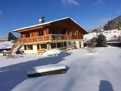 L'établissement Gîte confortable à Gérardmer avec jardin, ski, randonnées et activités nautiques - FR-1-589-128 en hiver