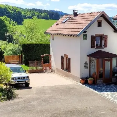 Gîte rustique à Laveline-du-Houx