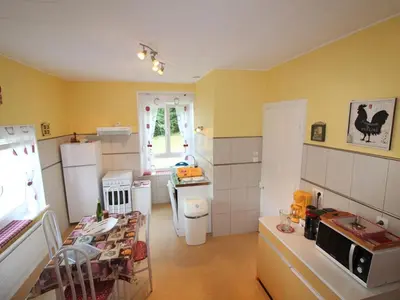 Plan de l'établissement Gîte Confortable en Pleine Forêt avec Étang, Idéal pour Familles et Amis - FR-1-589-154