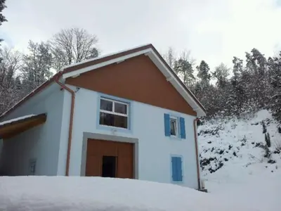 Plan de l'établissement Gîte Confortable en Pleine Forêt avec Étang, Idéal pour Familles et Amis - FR-1-589-154