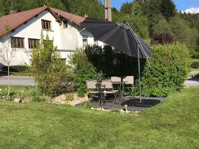 Jardin de l'établissement Gîte Authentique en Ferme Vosgienne, Nature et Confort près de Gérardmer - FR-1-589-211