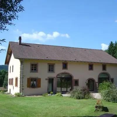 Grande Ferme Rénovée avec Jardin