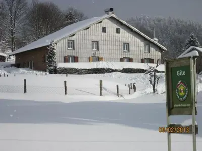 Plan de l'établissement Gîte de montagne rénové avec poêle à bois - Saulxures-sur-Moselotte - FR-1-589-237