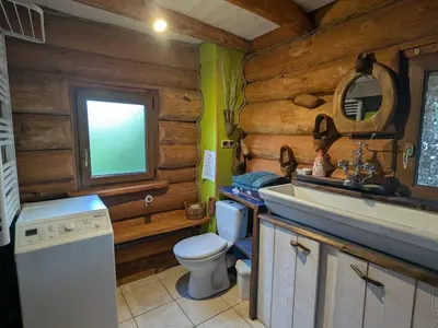 Plan de l'établissement Fuste insolite avec balcon et terrasse dans les Vosges - FR-1-589-241