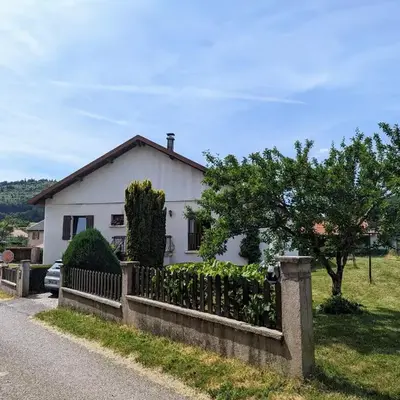 Gîte familial avec jardin